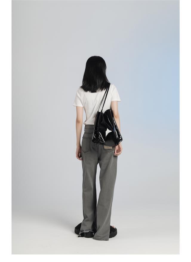Ahn Shoulder Bag